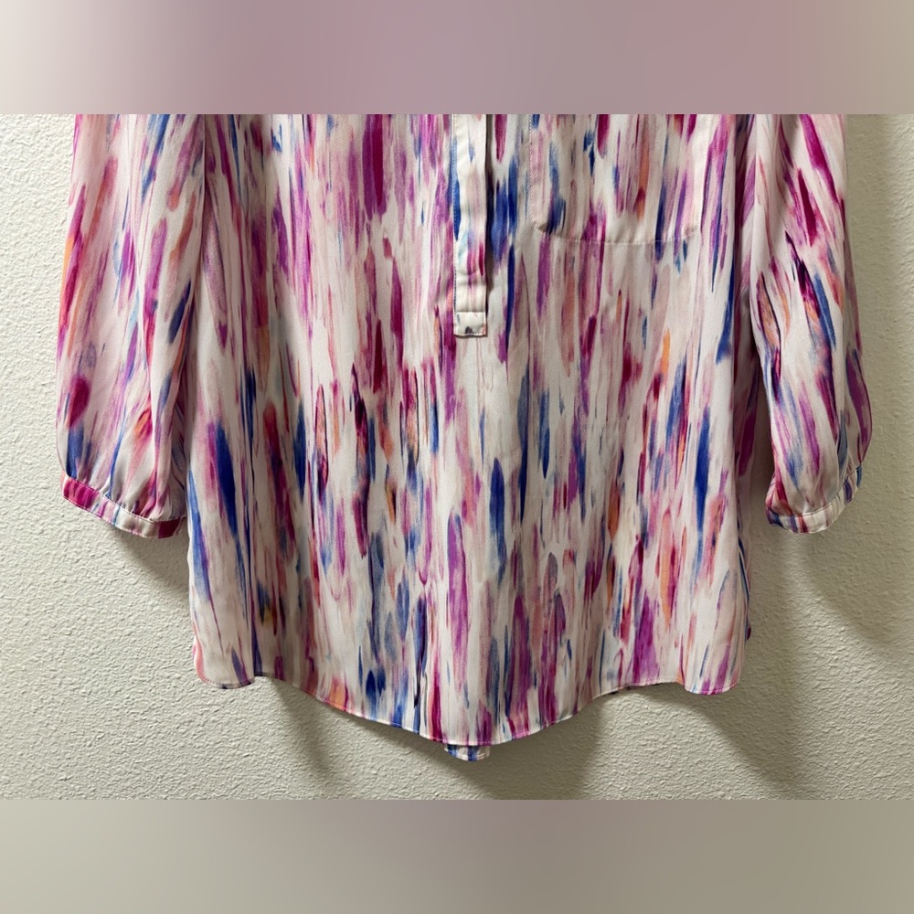 NYDJ Abstract Watercolor Tunic Blouse Top 3/4 Sleeve Pleated Women’s Medium - Picture 5 of 10